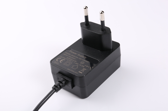 5V 3A 6V 3A 9V 2A 12V 1.5A Adaptor Daya AC DC IEC62368 IEC60335 IEC61558 UL1310