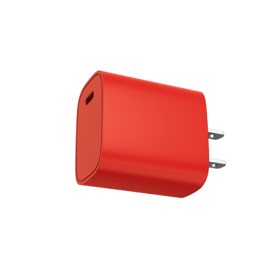 Pengisi Daya Dinding USB PC ABS Tingkat Efisiensi VI Pengisi Daya USB C 20W Merah Putih
