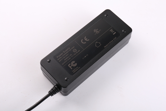 Universal 24 Volt Imr 18650 Pengisi Daya Baterai 4 Bay Dapat Digunakan Kembali 100W 120W